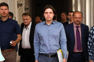 Živi zid: Seljak se mora baviti proizvodnjom, a ne plasmanom, prekupcima i naplatom