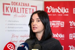 Svinjogojci i oporba traže ostavku ministrice - sve izvjesniji prosvjed poljoprivrednika