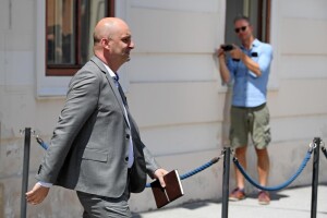 Tolušić ipak odlazi, dobivamo ministricu poljoprivrede
