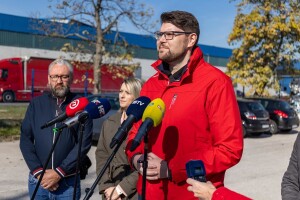 Neka se ministrica ostavi imitiranja arogancije svog šefa i plati obeštećenja te veterinare