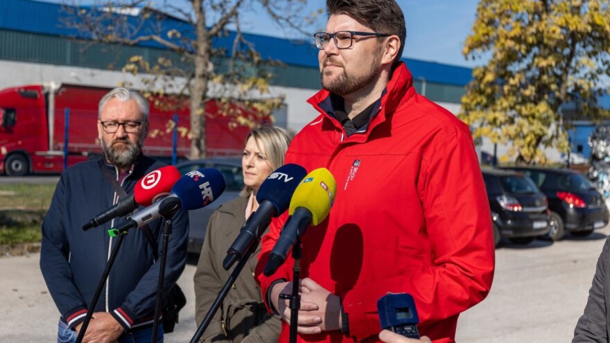 Neka se ministrica ostavi imitiranja arogancije svog šefa i plati obeštećenja te veterinare