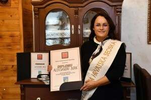 Lani je pobijedila Aleksandra Berić, ovaj vikend bira se 25. najuzornija hrvatska seoska žena