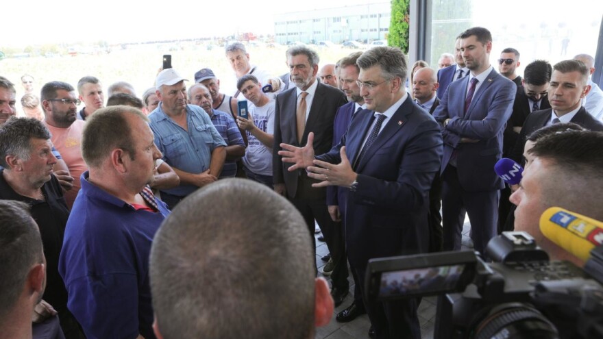 Svinjogojci Plenkoviću: Ne budite nam maćeha i očuh, zašto ubijate zdrave životinje?