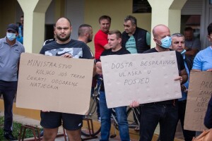 Prosvjed zbog dodjele zemljišta: Dokad ćemo čekati odgovor Ministarstva poljoprivrede?