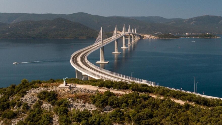 Sretno ka Pelješcu: Neum će procvjetati kad se grad rastereti