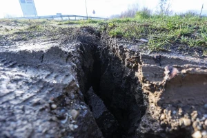 Prijete li i poplave? Utvrđeno je pet oštećenja nasipa oko Petrinje i Siska