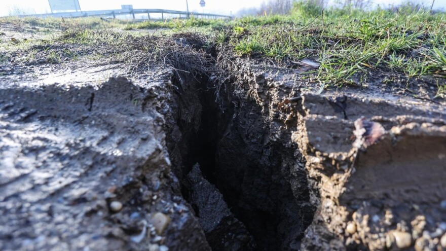 Prijete li i poplave? Utvrđeno je pet oštećenja nasipa oko Petrinje i Siska