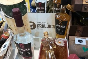 Sabina Krivdić eksperimentisala sa malinama, a danas proizvodi likere i rakije od sastojaka sa domaćeg podneblja