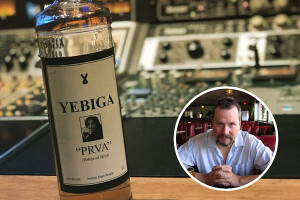 Basist grupe Faith No More proizvodi vlastitu rakiju - zove se "Yebiga"