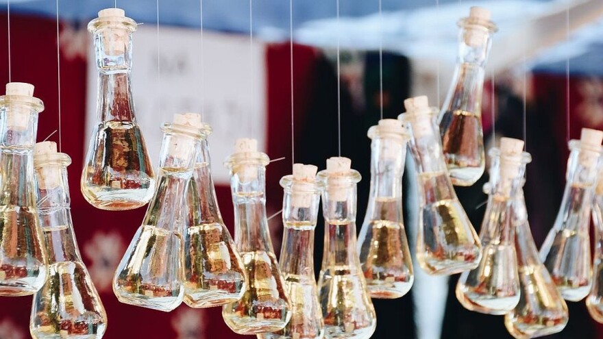 Uskoro stiže Festival domaćih rakija "Zlatni čokanj" - poziv učesnicima otvoren