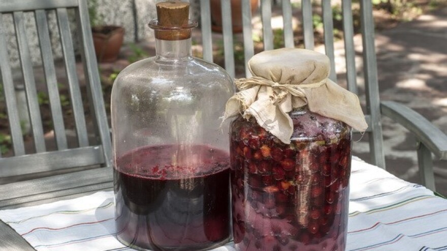 Uskoro trošarine na svaku litru rakije?!