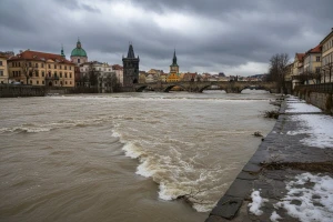 Raste vodostaj Miljacke i Jale