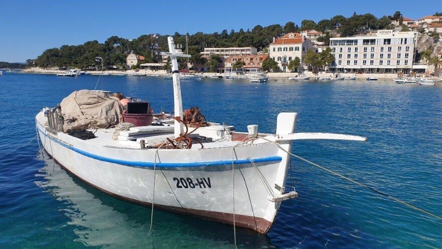 Produljena zabrana sakupljanja školjkaša u Paškom zaljevu