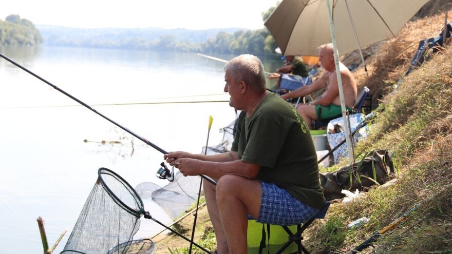 Iskusni ribolovci ravnopravno zabacili s najmlađima: Ko je imao više sreće?