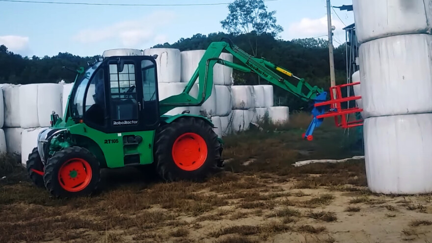 Roboractor: Okretan i snalažljiv korejski traktor