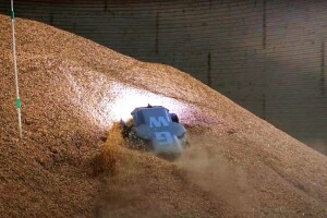 Može li robot umjesto čovjeka ravnomjerno rasporediti žitarice u silosu?