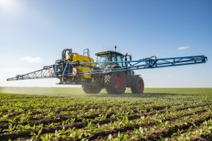 Robusna prskalica AGS ima zahvat 21 metar