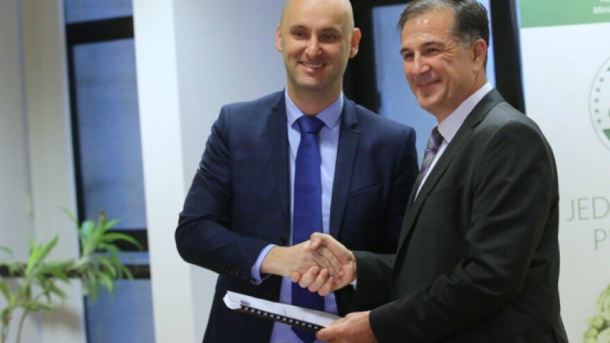 Romić na odlasku predao štafetu novom ministru!