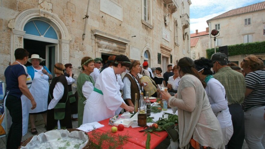 Vridne ruke obale, zagore i škoja