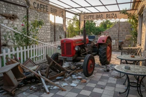 S 2,16 promila Ursus parkirao na terasu kafića