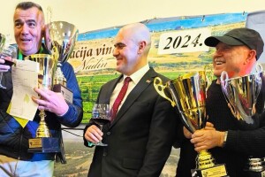 S Poljakovim šampionskim vinom nazdravljao i ministar Dabro
