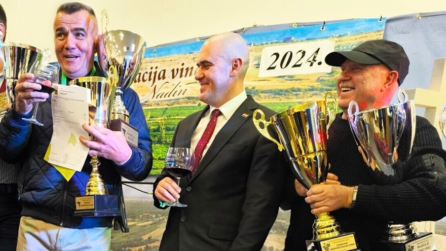 S Poljakovim šampionskim vinom nazdravljao i ministar Dabro