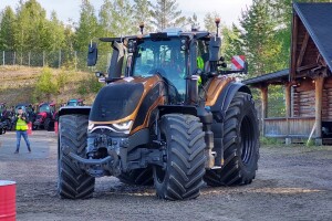 Valtra S416: Novi boss na poljima i najjači predstavnik S serije
