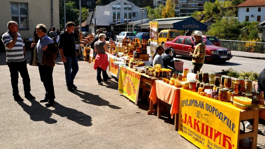 Članovi im prevremešni pa organiziraju malu školu pčelarstva za početnike