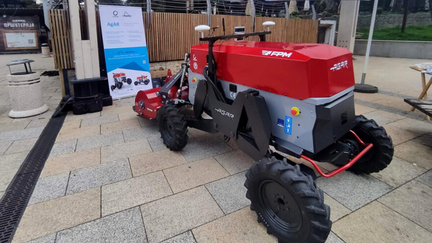 Zlatibor: Na Međunarodnom sajmu poljoprivrede i ruralnog turizma predstavljen traktor - robot
