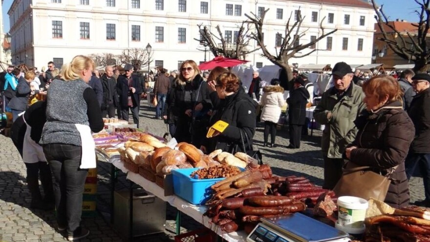 Sajam antikviteta i vinskih ulica u Osijeku