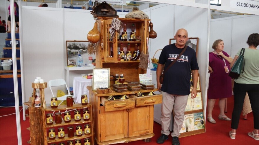 Boro ne pamti lošiju godinu za brodske pčelare: Nikad manji prinosi