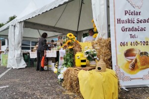 U Gradačac stižu najpoznatiji domaći proizvođači pčelarske opreme i hrane