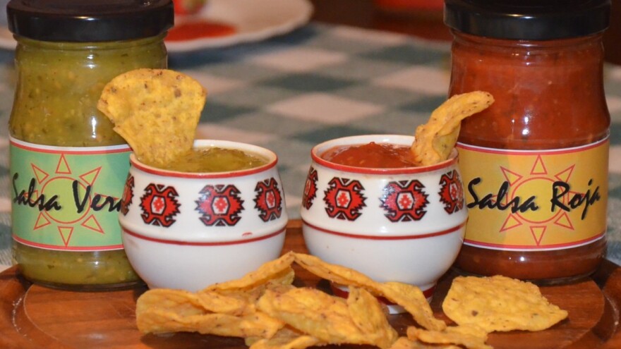 Bečej: Profesor srpskog proizvodi nesvakidašnje umake