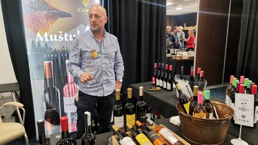 Kuvano belo vino popularno na evropskim skijalištima, a kod nas?