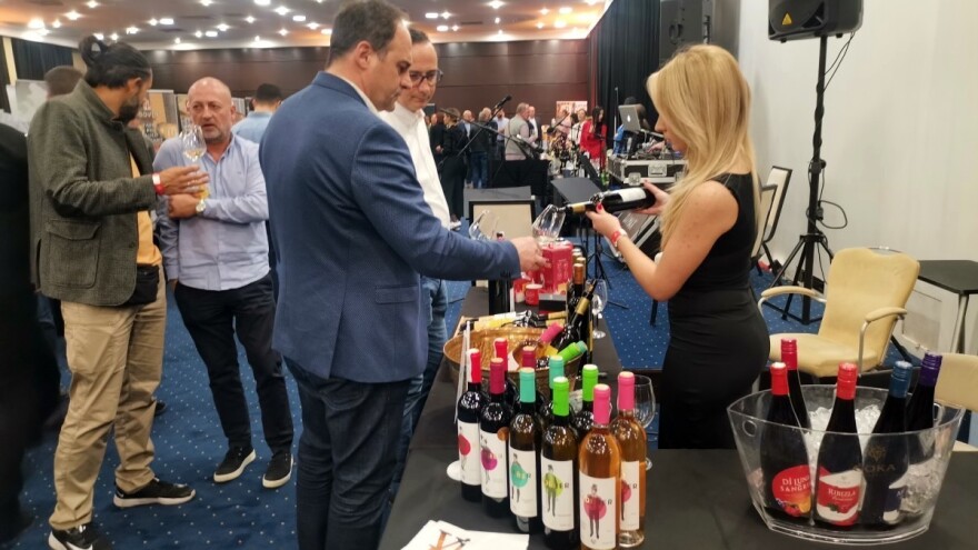 Ne fali vina na sarajevskom festivalu: Ko se bavio vinogradom 2023. je bila njegova godina