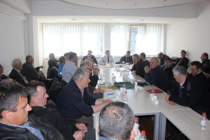 Dedić s udruženjima: Potrebno je više novaca!