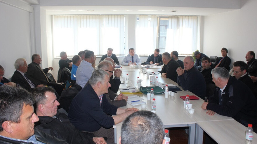 Dedić s udruženjima: Potrebno je više novaca!