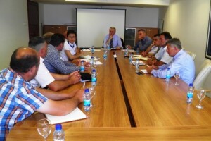 Održani radni sastanci sa mljekarima i voćarima