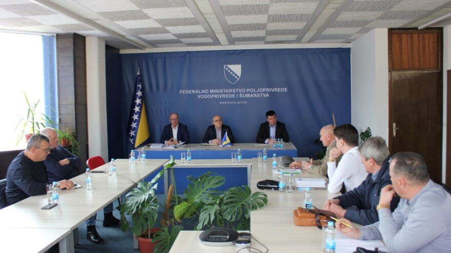 Poljoprivredni proizvođači i predstavnici resornog ministarstva o poskupljenjima