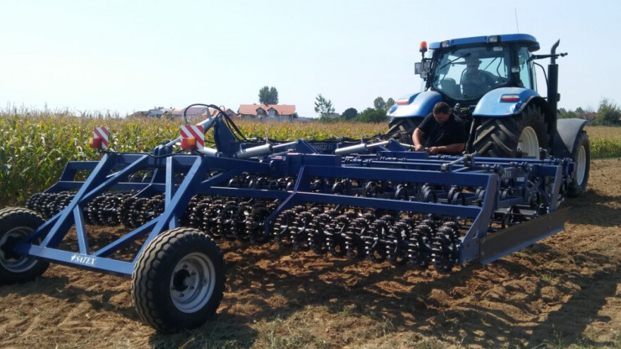 Masivan Satex Germinator detaljno priprema tlo