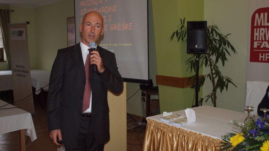 12. Savjetovanje uzgajivača goveda u Sisku