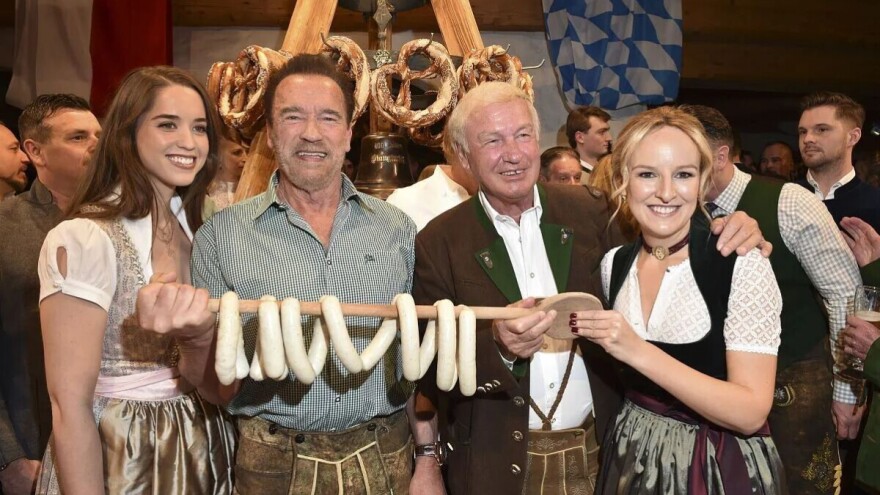 Švarceneger "kralj" belih kobasica u Kicbilu