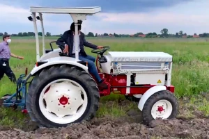 Volkswagen razvio električni traktor namenjen afričkim poljoprivrednicima