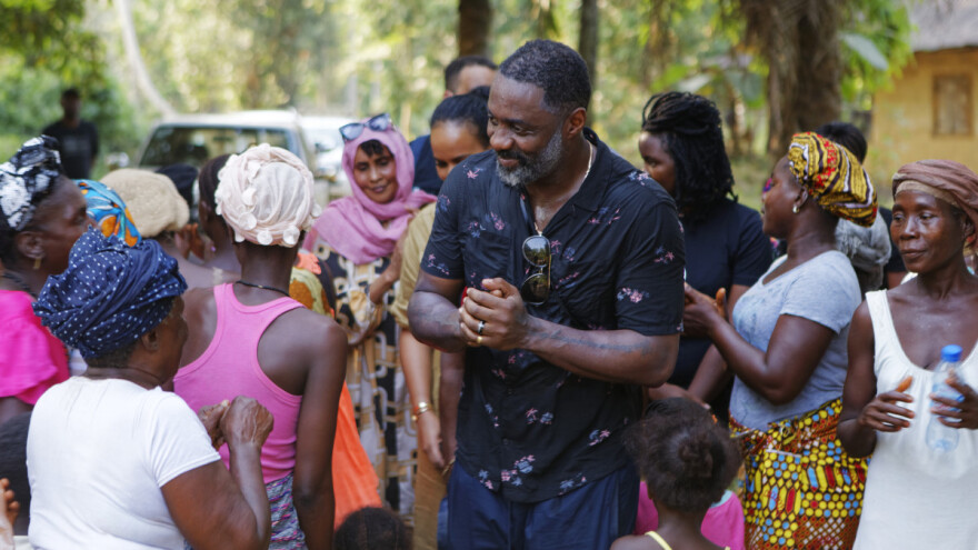 Glumac Idris Elba: Hrane će nestati ako se farmerima zabrani rad