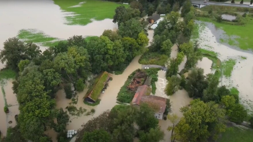 Ekstremna poplava: Sela pod vodom, nema hrane za životinje, a stiže još padavina