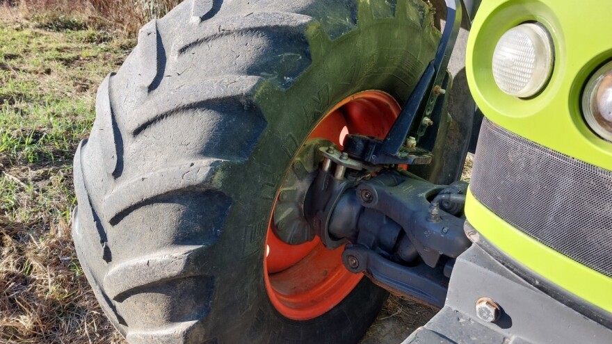 U prevrtanju traktora ozlijeđene dvije osobe