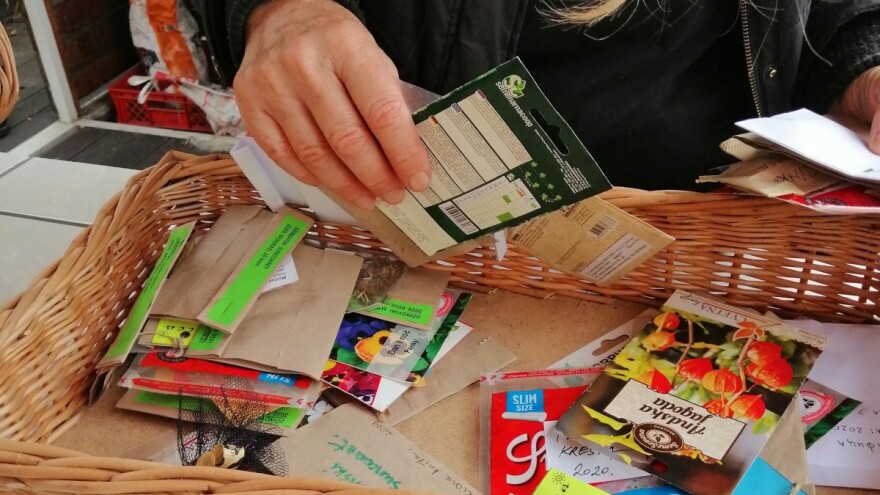 "Idi u peršun" - razmenom semena do zdrave hrane