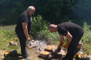 Ozrenski festival mesa okupio 90 izlagača: Svako ima tajni sastojak za sač