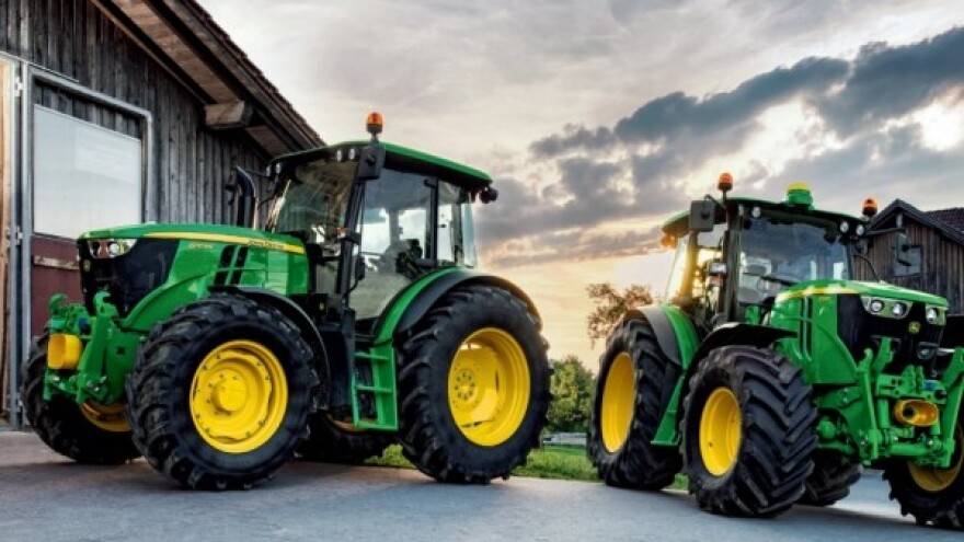 Traktor John Deere 6MC i 6RC