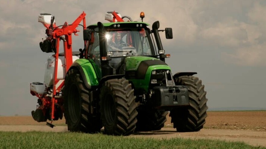 Traktor Deutz-Fahr 6